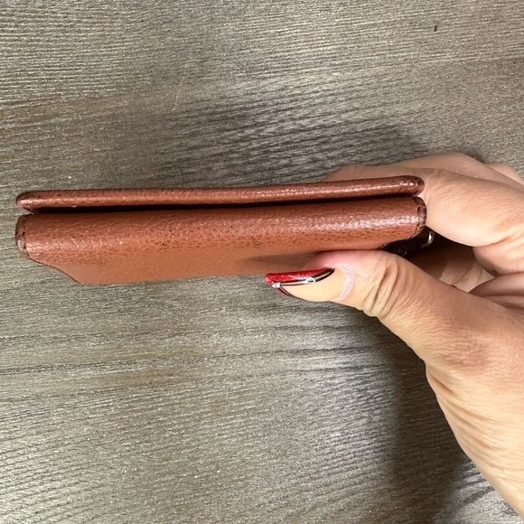 Chloe Key Holder - Picture 8 of 12